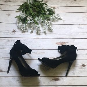 Sexy bootie heels w. bow shoes black suede size 9